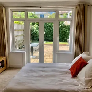 Homestay Sunrise, Poole